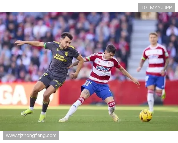 斯特拉斯堡与洛里昂激战成平